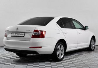 Подержанный автомобиль Skoda Octavia Liftback 2013 года (5 фото)