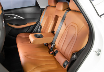 Подержанный автомобиль Omoda C5 2022 года (8 фото)