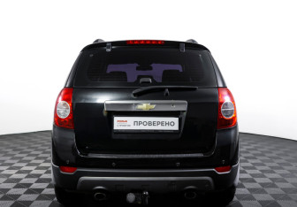 Подержанный автомобиль Chevrolet Captiva 2009 года (6 фото)
