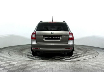 Подержанный автомобиль Skoda Octavia Wagon 2013 года (4 фото)