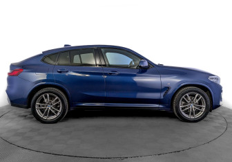 Подержанный автомобиль BMW X4 2020 года (4 фото)