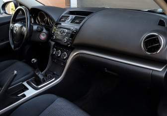 Подержанный автомобиль Mazda 6 Sedan 2010 года (9 фото)