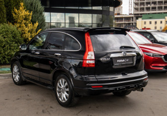 Подержанный автомобиль Honda CR-V 2011 года (5 фото)
