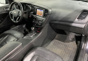 Подержанный автомобиль Kia Optima Sedan 2013 года (9 фото)