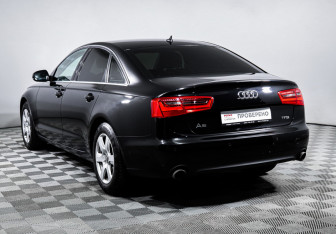 Подержанный автомобиль Audi A6 Sedan 2013 года (7 фото)