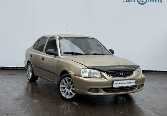 Подержанный автомобиль Hyundai Accent Sedan 2004 года (3 фото)
