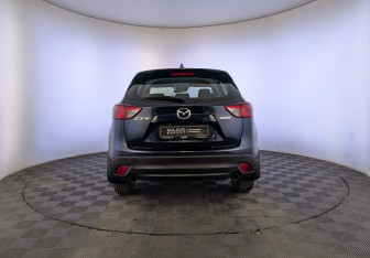 Подержанный автомобиль Mazda CX-5 2015 года (6 фото)