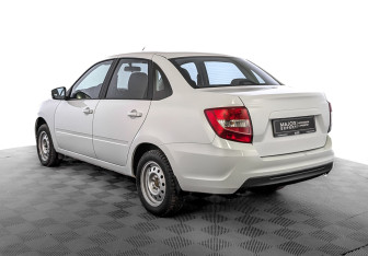 Подержанный автомобиль LADA (ВАЗ) Granta Sedan 2024 года (7 фото)