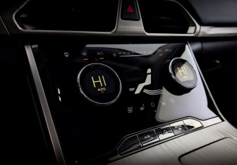 Подержанный автомобиль Exeed TXL 2023 года (30 фото)