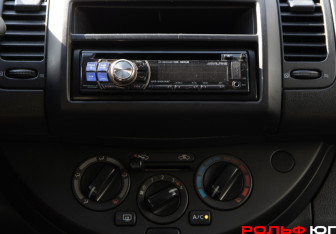 Подержанный автомобиль Nissan Note 2011 года (13 фото)