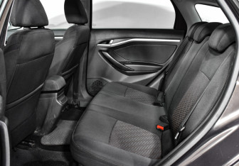 Подержанный автомобиль LADA (ВАЗ) Vesta Wagon 2019 года (15 фото)