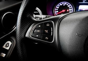 Подержанный автомобиль Mercedes-Benz GLC Coupe 2017 года (26 фото)