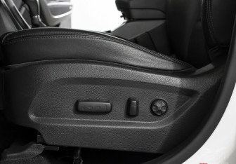 Подержанный автомобиль Hyundai Santa Fe 2017 года (14 фото)