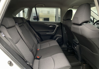 Подержанный автомобиль Toyota RAV4 2019 года (25 фото)