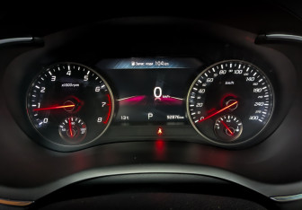 Подержанный автомобиль Kia Stinger 2021 года (13 фото)