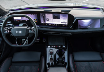 Подержанный автомобиль Audi A5 Liftback 2025 года (14 фото)