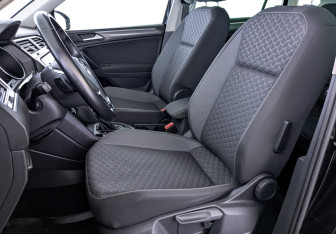 Подержанный автомобиль Volkswagen Tiguan 2018 года (20 фото)