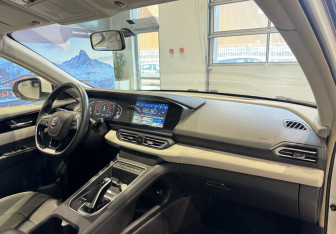 Подержанный автомобиль Evolute i-PRO 2022 года (10 фото)