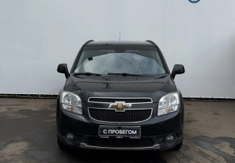 Подержанный автомобиль Chevrolet Orlando 2013 года (2 фото)
