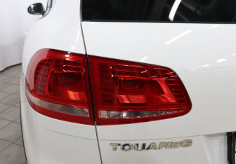 Подержанный автомобиль Volkswagen Touareg 2017 года (25 фото)
