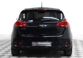Подержанный автомобиль Kia Ceed Hatchback 2015 года (6 фото)