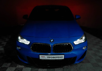 Подержанный автомобиль BMW X2 2019 года (19 фото)