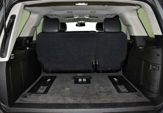 Подержанный автомобиль Chevrolet Tahoe 2008 года (7 фото)