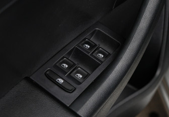 Подержанный автомобиль Skoda Rapid Liftback 2022 года (15 фото)