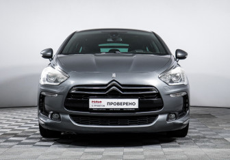 Подержанный автомобиль Citroen DS5 2012 года (2 фото)