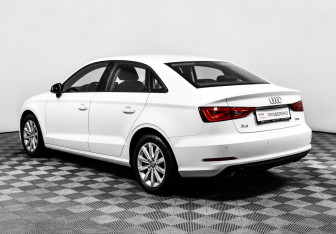 Подержанный автомобиль Audi A3 Sedan 2015 года (7 фото)