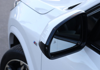 Подержанный автомобиль BMW X2 2024 года (28 фото)