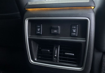 Подержанный автомобиль Nissan Murano Suv 2021 года (28 фото)