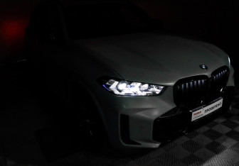 Подержанный автомобиль BMW X5 2024 года (22 фото)
