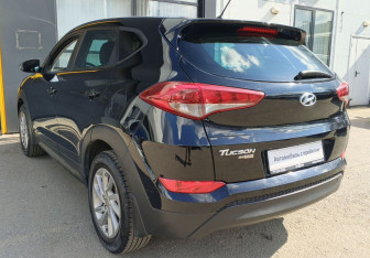 Подержанный автомобиль Hyundai Tucson 2015 года (7 фото)