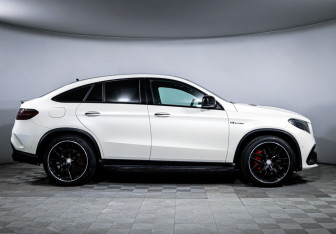 Подержанный автомобиль Mercedes-Benz GLE AMG 2015 года (4 фото)