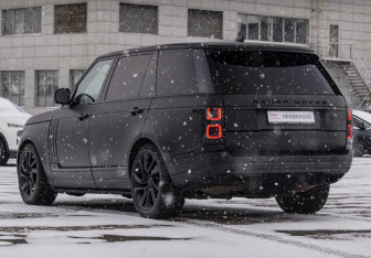 Подержанный автомобиль Land Rover Range Rover 2019 года (7 фото)