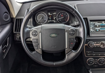 Подержанный автомобиль Land Rover Freelander 2013 года (22 фото)