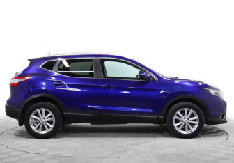 Подержанный автомобиль Nissan Qashqai 2014 года (4 фото)