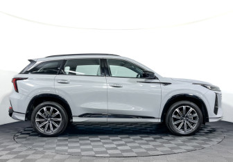 Подержанный автомобиль Changan CS75PLUS 2024 года (4 фото)