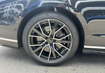 Новый Audi S8 2025 (16 фото)