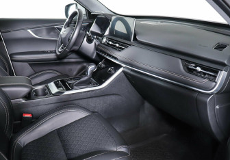 Подержанный автомобиль Chery Tiggo 8 2021 года (11 фото)