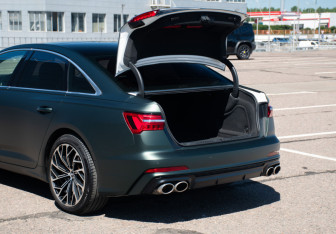 Подержанный автомобиль Audi A6 Sedan 2019 года (12 фото)