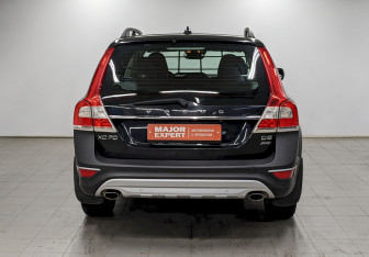 Подержанный автомобиль Volvo XC70 2014 года (6 фото)