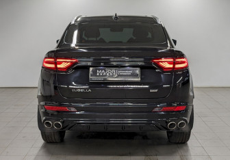 Подержанный автомобиль Geely Tugella 2023 года (6 фото)