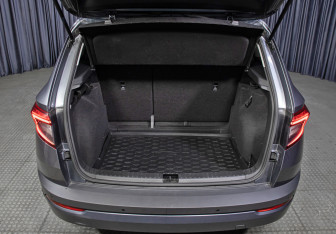 Подержанный автомобиль Skoda Karoq 2020 года (10 фото)