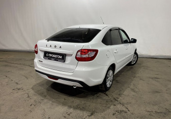 Подержанный автомобиль LADA (ВАЗ) Granta Hatchback 2020 года (5 фото)