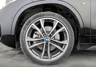 Подержанный автомобиль BMW X2 2020 года (18 фото)