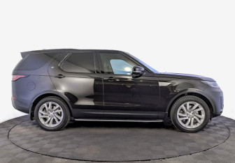 Подержанный автомобиль Land Rover Discovery 2017 года (4 фото)