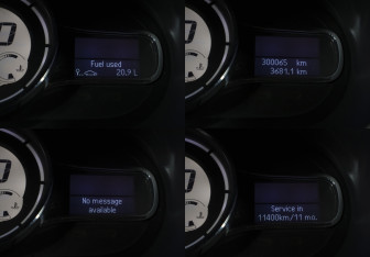 Подержанный автомобиль Renault Fluence 2012 года (12 фото)