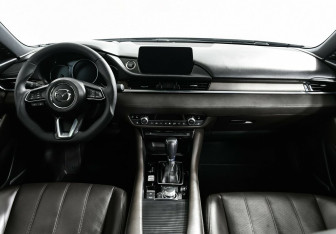 Подержанный автомобиль Mazda 6 Sedan 2019 года (10 фото)